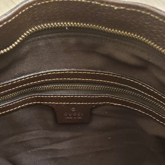 Gucci purse - Picture 10 of 13